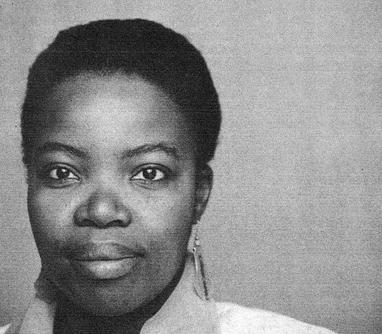 琳达·缪希 Linda Mvusi照片