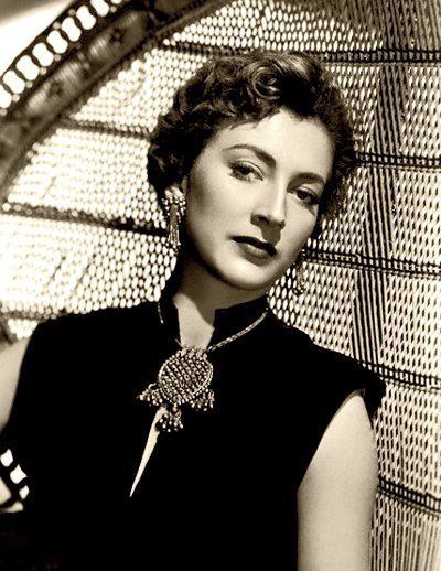 瓦伦蒂娜·格特斯 Valentina Cortese照片