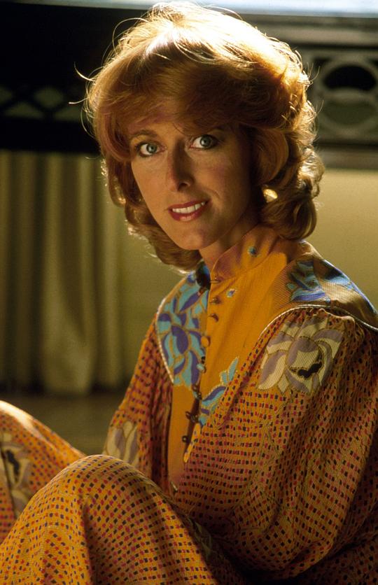 玛丽亚·艾特肯 Maria Aitken照片