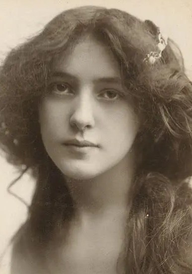 伊迪思·内斯比特 Edith·Nesbit照片