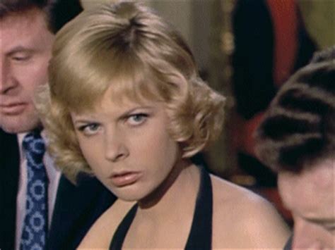 阿斯特丽德·弗兰克 Astrid Frank照片