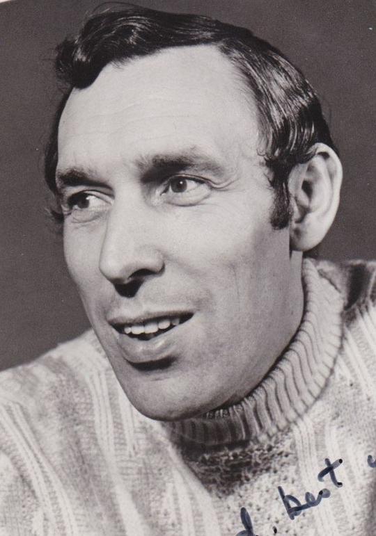 朱利安·奥查德 Julian Orchard照片