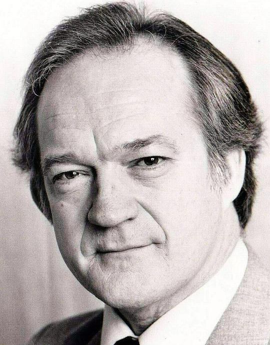 伊恩·霍格 Ian Hogg照片