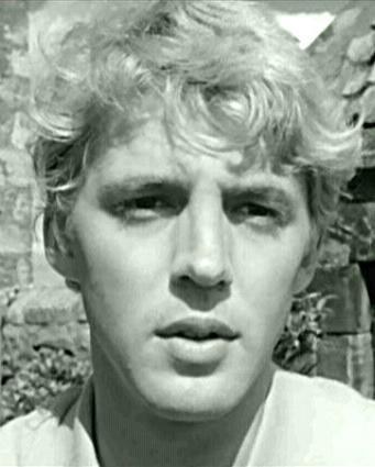 伊恩·卡里耶 Iain Quarrier照片