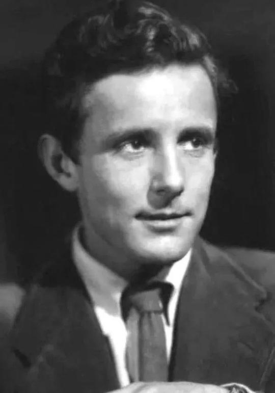 斯图尔特·博齐 Stuart Burge照片