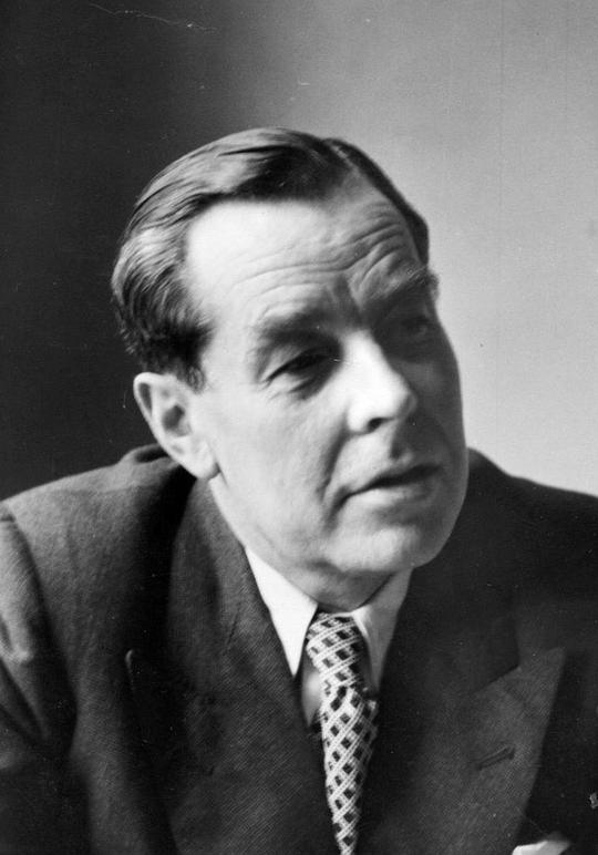 T·E·B·克拉克 T.E.B. Clarke照片