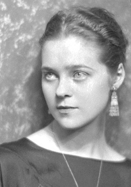 伊娃·列·高丽安 Eva Le Gallienne照片