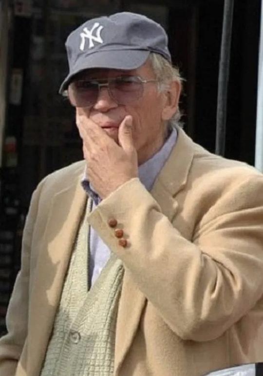 林赛·肖特夫 Lindsay Shonteff照片