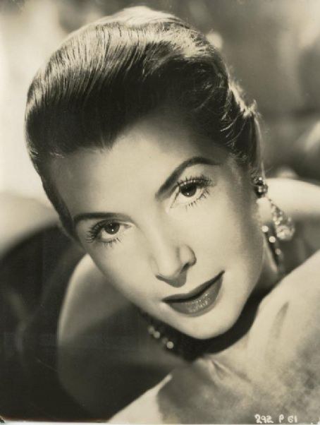 凯思琳·赖安 Kathleen Ryan照片