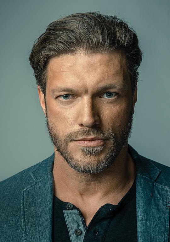 亚当·科普兰 Adam Copeland照片