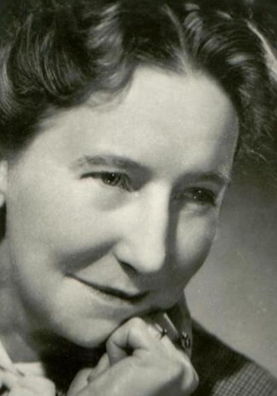 Beatrice Varley照片