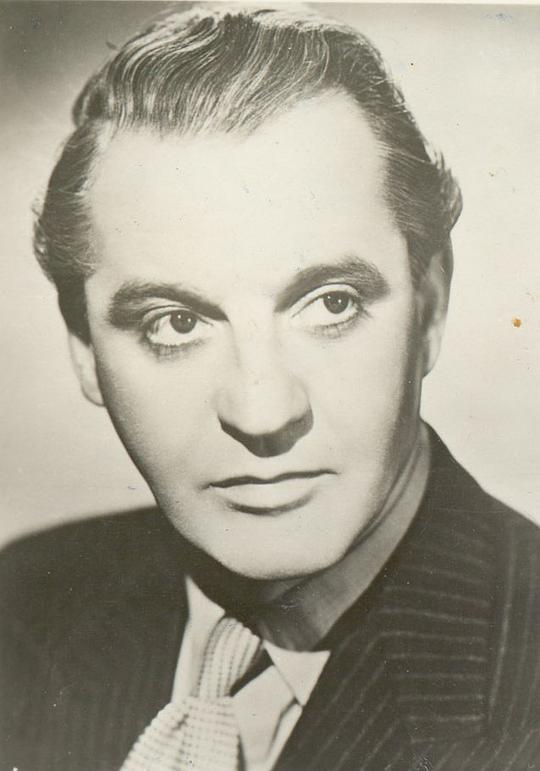 埃里克·波特曼 Eric Portman照片