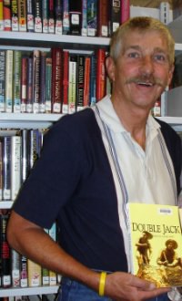 瓦尔·瓦伦丁 Val Valentine照片