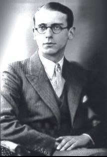 帕特里克·汉密尔顿 Patrick Hamilton照片