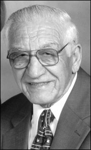 劳伦斯·亨廷顿 Lawrence Huntington照片