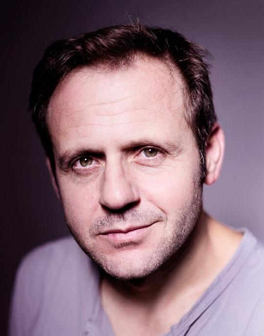 萨缪尔·芬齐 Samuel Finzi照片