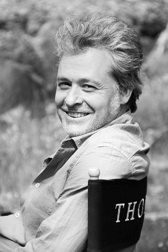 托马斯·绍博 Thomas Szabo照片