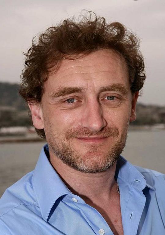 让-保罗·卢弗 Jean-Paul Rouve照片