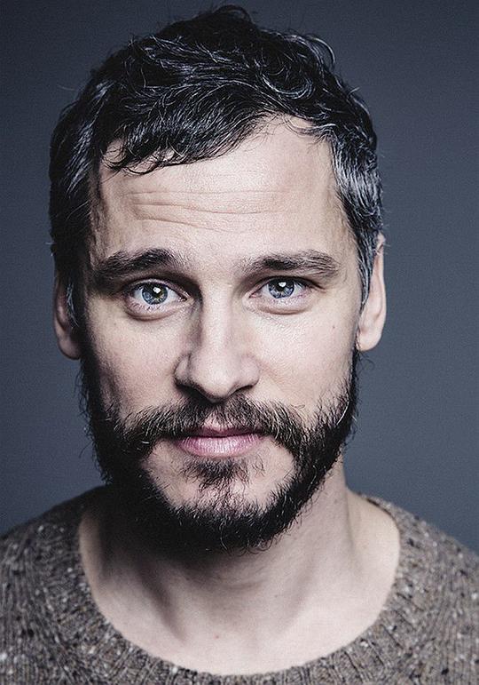 尼古拉斯·吉劳德 Nicolas Giraud照片