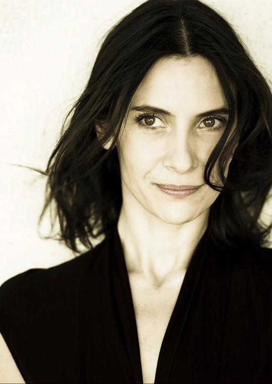 热拉尔丁娜·帕亚 Géraldine Pailhas照片