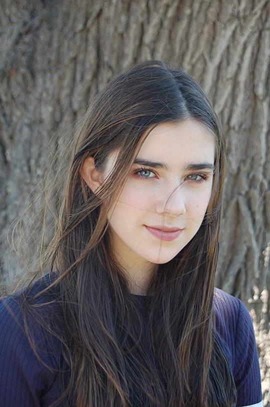 斯特林·杰里斯 Sterling Jerins照片