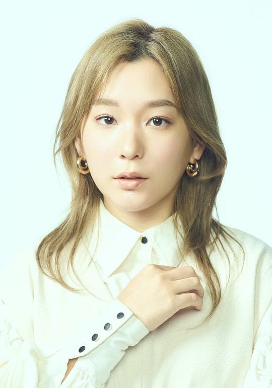 高槻加奈子 Kanako Takatsuki照片