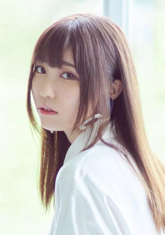 铃木爱奈 Aina Suzuki照片