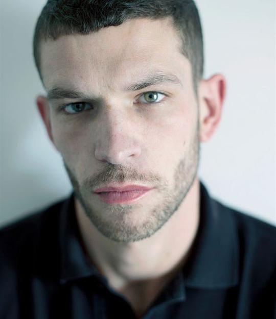 阿诺德·瓦卢瓦 Arnaud Valois照片