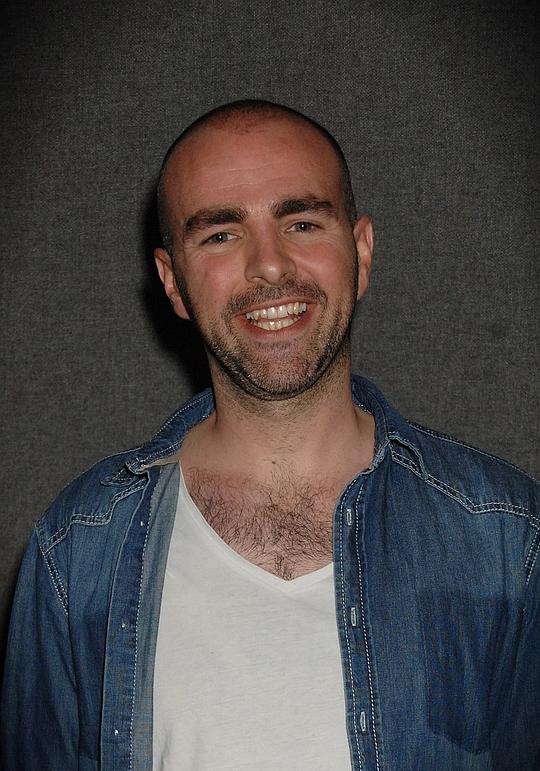 朱利安·阿鲁蒂 Julien Arruti照片