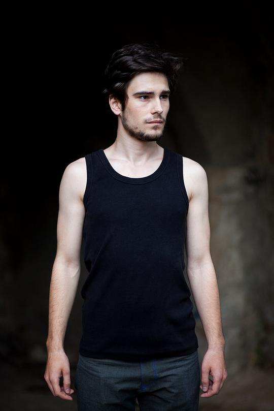 拉雷什·安德瑞斯 Rares Andrici照片