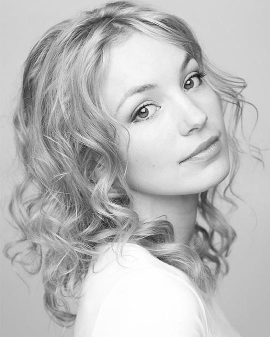 佩蒂塔·维克斯 Perdita Weeks照片