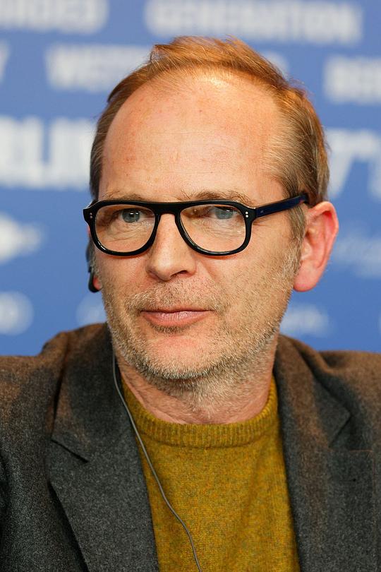 艾蒂安·科马尔 Etienne Comar照片