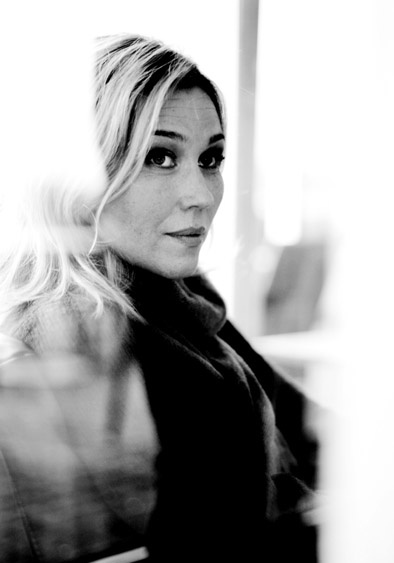 欧提·马纳帕 Outi Mäenpää照片