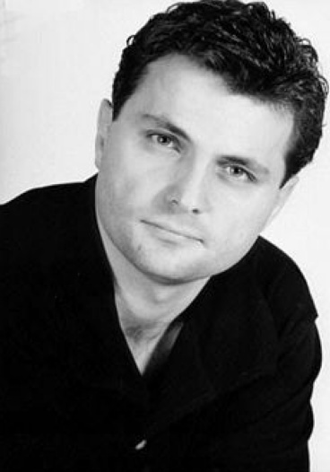 布瑞恩·德拉蒙德 Brian Drummond照片