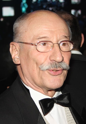 维克托·雷本久克 Victor Rebengiuc照片