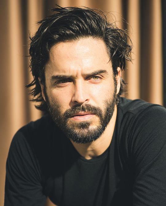 阿萨德·包伯 Assaad Bouab照片