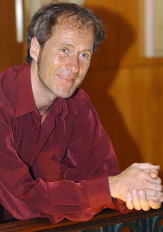 于贝尔·苏佩 Hubert Sauper照片