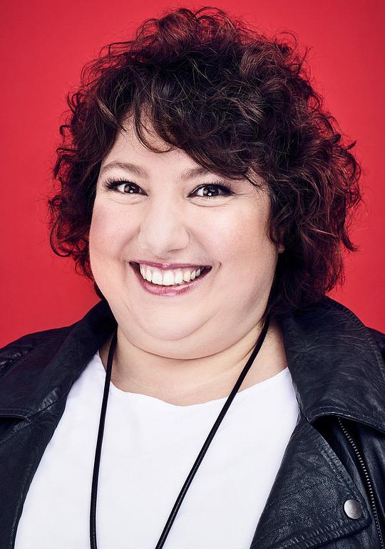 梅尔滕·卡普坦 Meltem Kaptan照片