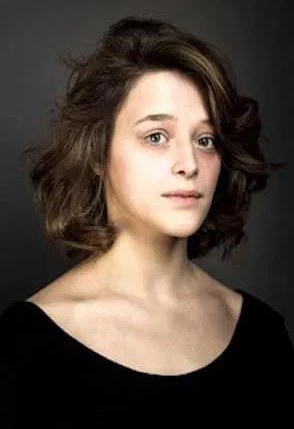 阿德琳·戴尔米 Adeline D'Hermy照片