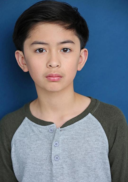 库尔特·伊巴内斯 Coulter Ibanez照片