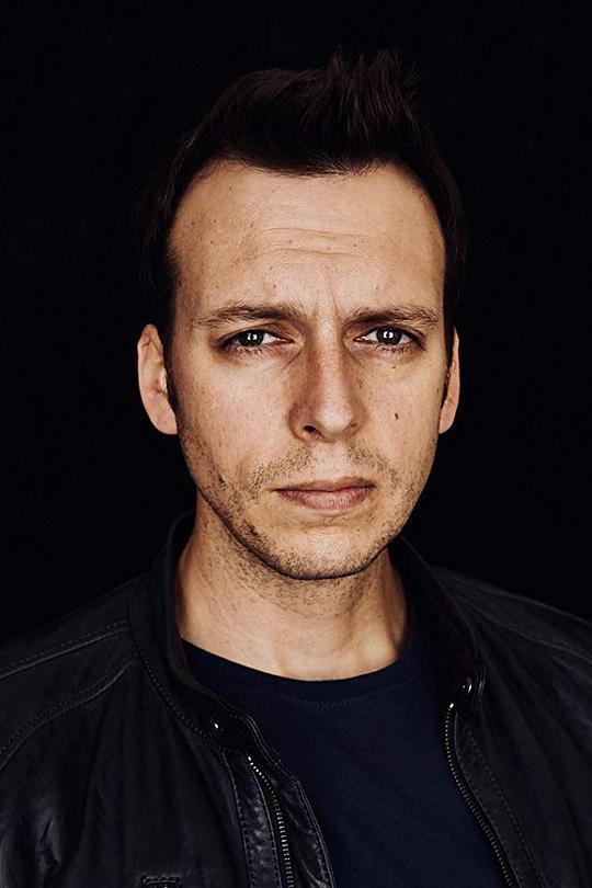 克萨韦里·斯伦基尔 Ksawery Szlenkier照片