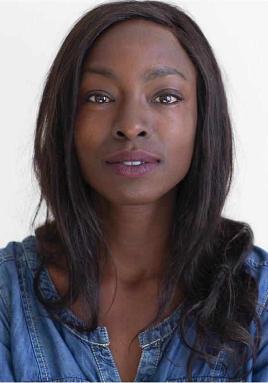 曼达·图雷 Manda Touré照片