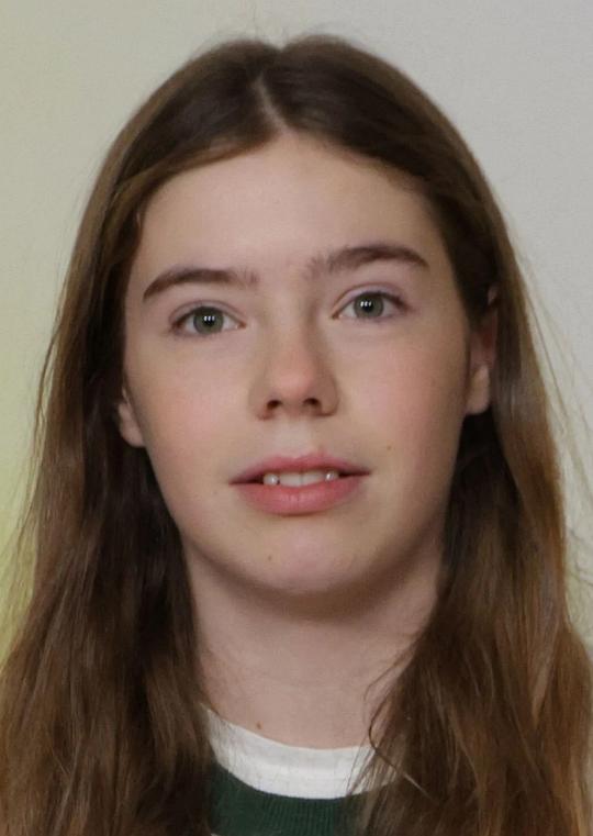 洛伊斯·夏庞蒂埃 Loïse Charpentier照片