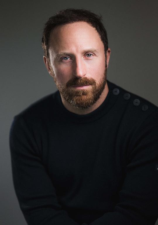 艾蒂安·吉鲁-科文 Etienne Guillou-Kervern照片