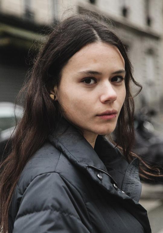 莉莉丝·格拉斯穆格 Lilith Grasmug照片