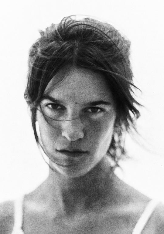 苏赞妮·林顿 Suzanne Lindon照片