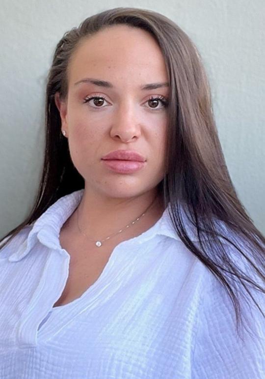 伊娃·霍尔特 Eva Huault照片