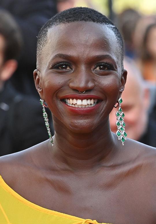 安娜贝尔·伦格罗纳 Annabelle Lengronne照片