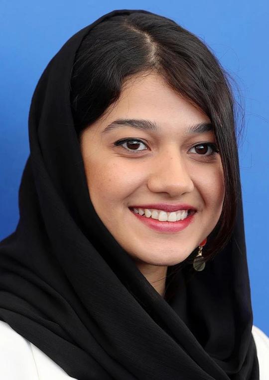 萨达芙·阿斯佳丽 Sadaf Asgari照片