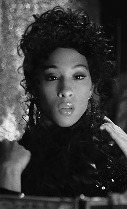 MJ·罗德里格斯 Mj Rodriguez照片